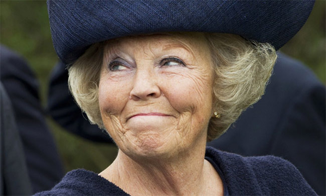 http://wakeupkiwi.com/images/queen-beatrice.jpg